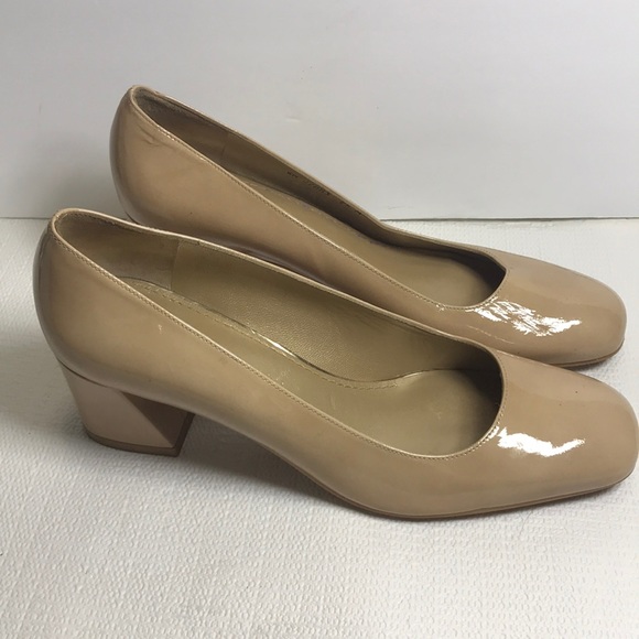 Stuart Weitzman block 2.5” heel beige patent leather 7.5 M MSRP $385 - Picture 2 of 9